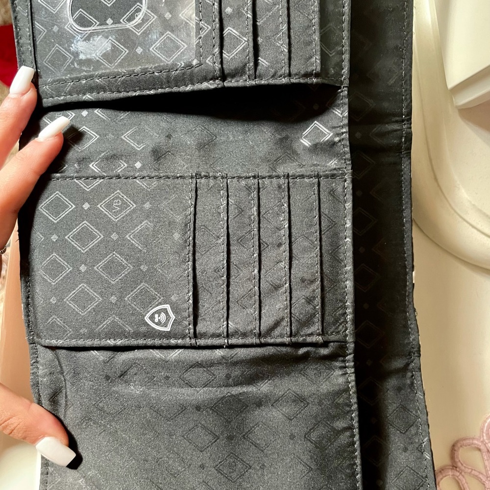 Vera Bradley wristlet wallet - Picture 2 of 5